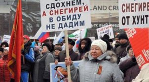 Реалії “ДНР”: окупанти не платять населенню зарплати, а магазини перетворюють в наливайки