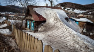 «Великая Россия»: в школах РФ детей кормит Красный Крест. ВИДЕО