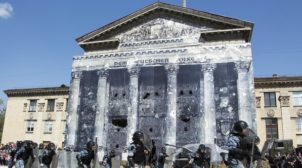 У Луганську бойовики брали Рейхстаг і розстрілювали Майдан. ФОТО