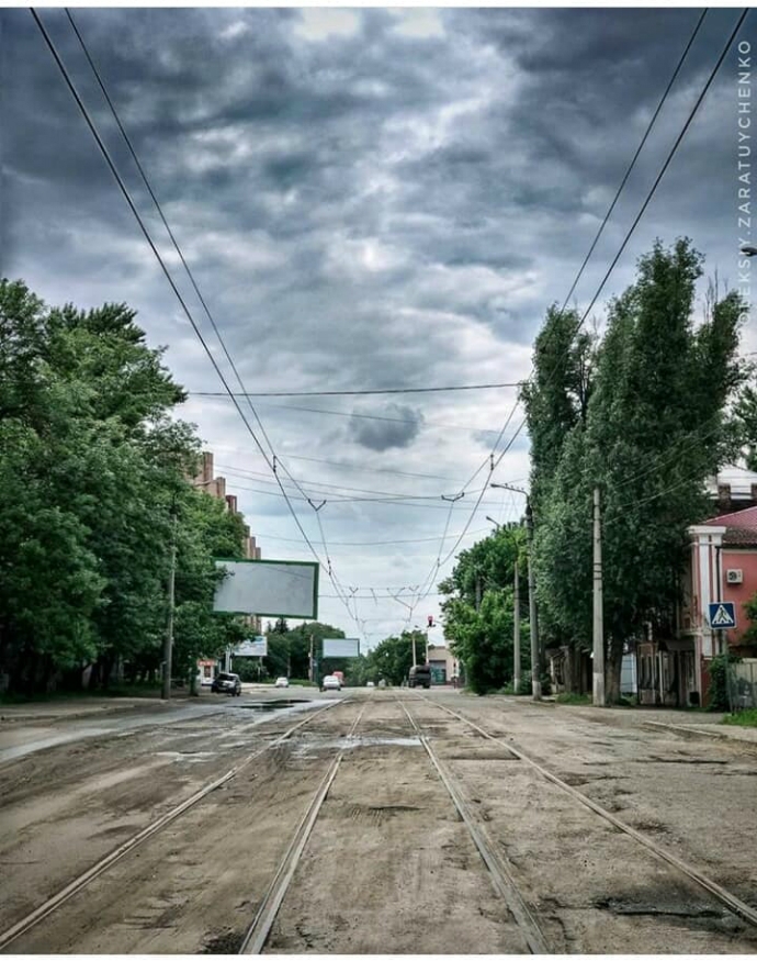 Місто-привид: як виглядає Луганськ в окупації. ФОТО.