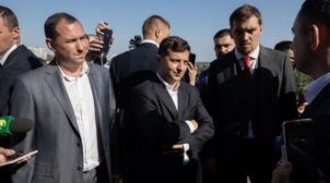 Зеленський у Запоріжжі не впізнав кандидата від своєї партії. ВІДЕО