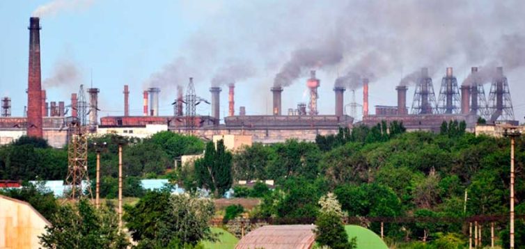 “Щоб не йшов дим”: у Запоріжжі до приїзду Зеленського зупинили заводи. ФОТО