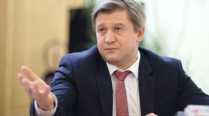 Волонтер рассказала, что Данилюк ушел в отставку после странного визита к раненым украинским военным