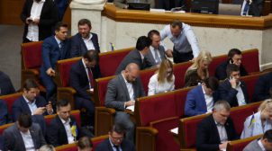 У “Слузі народу” заявили про недовіру керівництву і розвалі фракції