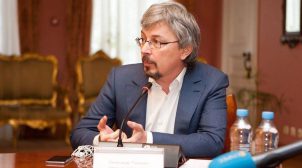 Нардеп Ткаченко из «Слуги народа» владеет виллой в заповедной зоне Киева. ВИДЕО