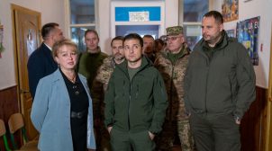 «Снять санкции»: в МИД РФ заявили, что Зеленский сам признал вину украинской стороны в войне на Донбассе