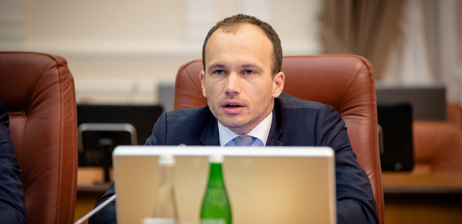Я змушений на всьому економити: главі мін’юсту не вистачає 29 тисяч гривень зарплати