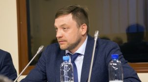 «Слуга народа» призвал срочно начать «посадки», чтобы не падали рейтинги