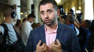 Арахамия: В правительство нужно внедрить «опытных людей» из-за надвигающегося экономического кризиса