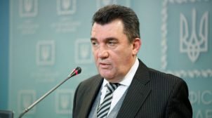 В СНБО порекомендовали есть сало с чесноком, чтобы защититься от коронавируса. ВИДЕО