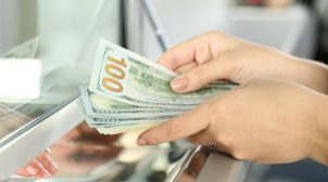 Как выгодно обменять валюту