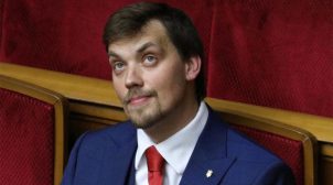 Эпидемия коронавирус: Гончарук дважды проигнорировал просьбу СНБО запретить вывоз масок из страны