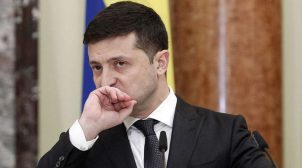 Зеленский предложил олигархам взять на себя часть функций местных властей