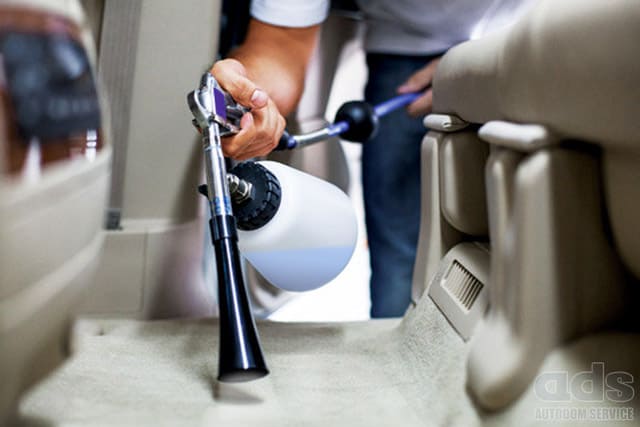 Хімчистка салону авто Хімчистка салону авто