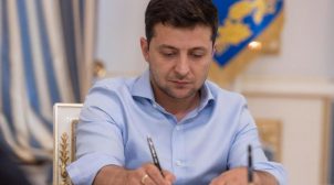 Зеленский подписал закон, который уничтожает бизнес и станет катастрофой для экономики