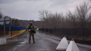Разумков разделяет мнение Путина о необходимости разведения сил вдоль всей линии разграничения