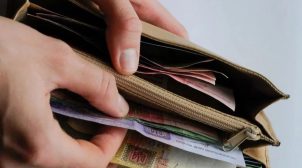 Украинцы в период карантина катастрофически беднеют