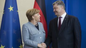Украинцы получили безвиз только благодаря «напористости» Порошенко: — Меркель