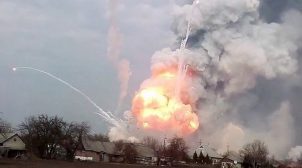 В России взрываются склады со снарядами, люди вынуждены бежать