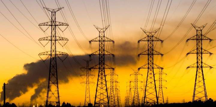 Лише в Україні влада зупиняє видобуток дешевої електроенергії та піднімає тарифи на неї