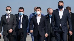 Это была ошибка: У Зеленского объяснили, почему он встречал коммерческий груз компании «Эпицентр»