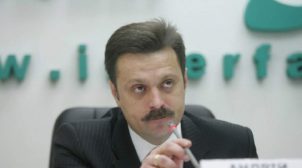 Деркач оформив всі статки на дружину і таємно розлучився з нею