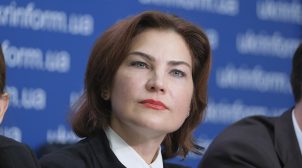 Венедиктова заявила про закриття трьох кримінальних справ щодо Порошенка