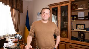 Коломойский, за нанесение государственного вреда, пока отвечать не будет, — САП