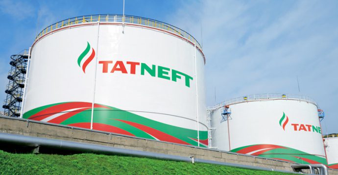 Російська “Татнєфть” відновила поставки пального в Україну вперше з 2014 року