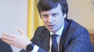 Руководителей налоговой и таможни уволят, если они не увеличат бюджетные поступления на 10-15%, — Марченко