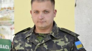 «Так же будет гореть Кремль», — мэр Конотопа сжег российский флаг перед посольством РФ «Так же будет гореть Кремль», — мэр Конотопа сжег российский флаг перед посольством РФ