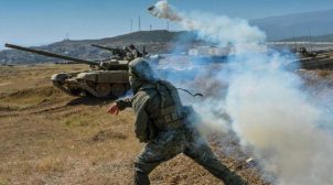 Росія розпочала масштабні військові навчання в окупованому Криму