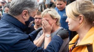 Семья из Черного Потока построит уничтоженное наводнением жилье: средства выделил Фонд Порошенко