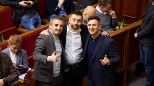 “Слуги” пропхали законопроєкт, який дозволяє поліції перевіряти авто без свідків та понятих