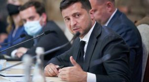 В НБУ призвали Зеленского не давать указаний относительно курса гривны