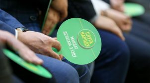 «Слуга народа» за год потеряла 16,5%, а «ЕС» нарастила поддержку в 2,5 раза- СОЦИС