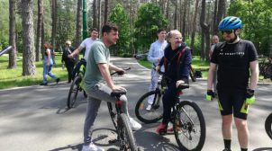 За велопрогулянку Зеленського з журналістами заплатили з держбюджету
