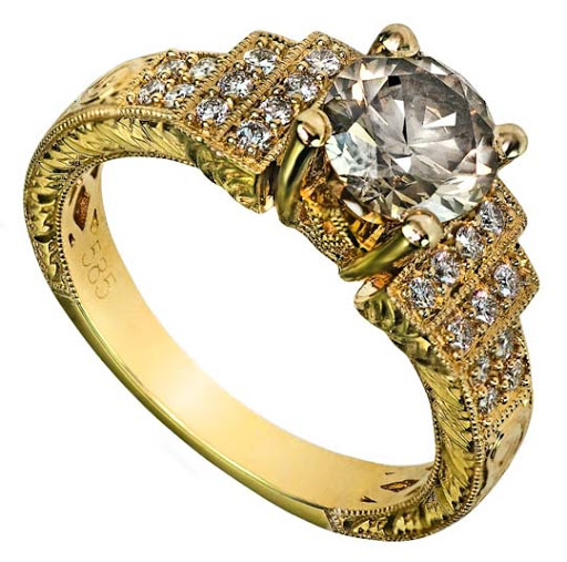 Как выбрать женские кольца из золота
