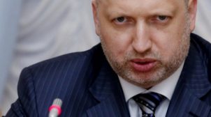 “Влада намагається сфальсифікувати результати виборів”, – Турчинов