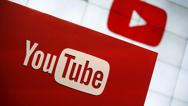 В РФ закликають відмовитись від Google через блокування відеохостингом Youtube російського гімну