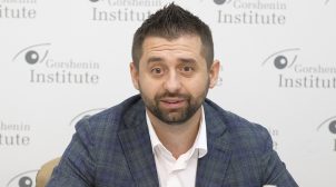 Арахамія прокоментував заборону доступу до Ради журналістам заблокованих каналів