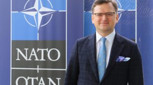 Кулеба не впевнений, чи потрібен Україні статус особливого партнера поза НАТО