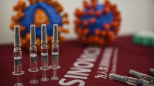 Вакцина від COVID-19 китайської компанії Sinovac для України затримається