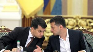 Разумков разрешил начать сбор подписей депутатов за импичмент Зеленского, — Гончаренко