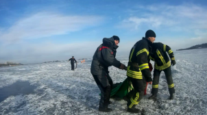 В Киеве мужчина покончил с собой, прыгнув с Северного моста в Днепр