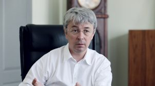 Ткаченко назвал спорным решение Кличко о введении в Киеве локдауна для культурной сферы