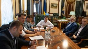 Мендель заявила, что Зеленский войдет в учебники истории, как борец с олигархатом