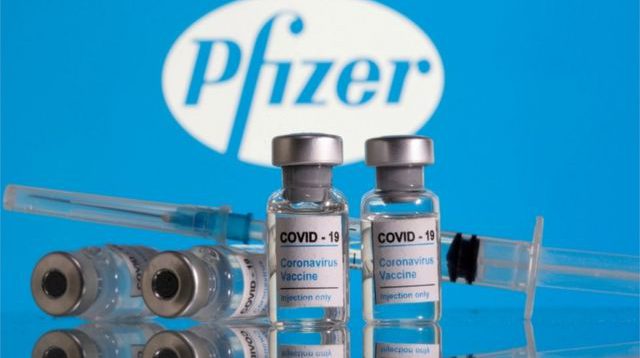 В Україну прибула перша партія доз вакцини Pfizer