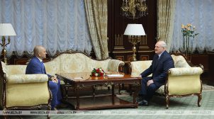 Депутат від “Слуги народу” поїхав у Білорусь для зустрічі з нелегітимним президентом РБ Лукашенко