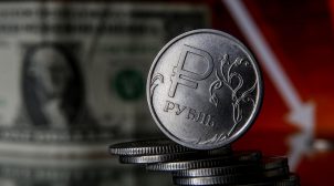 Российский рубль резко упал после начала масштабных военных учений